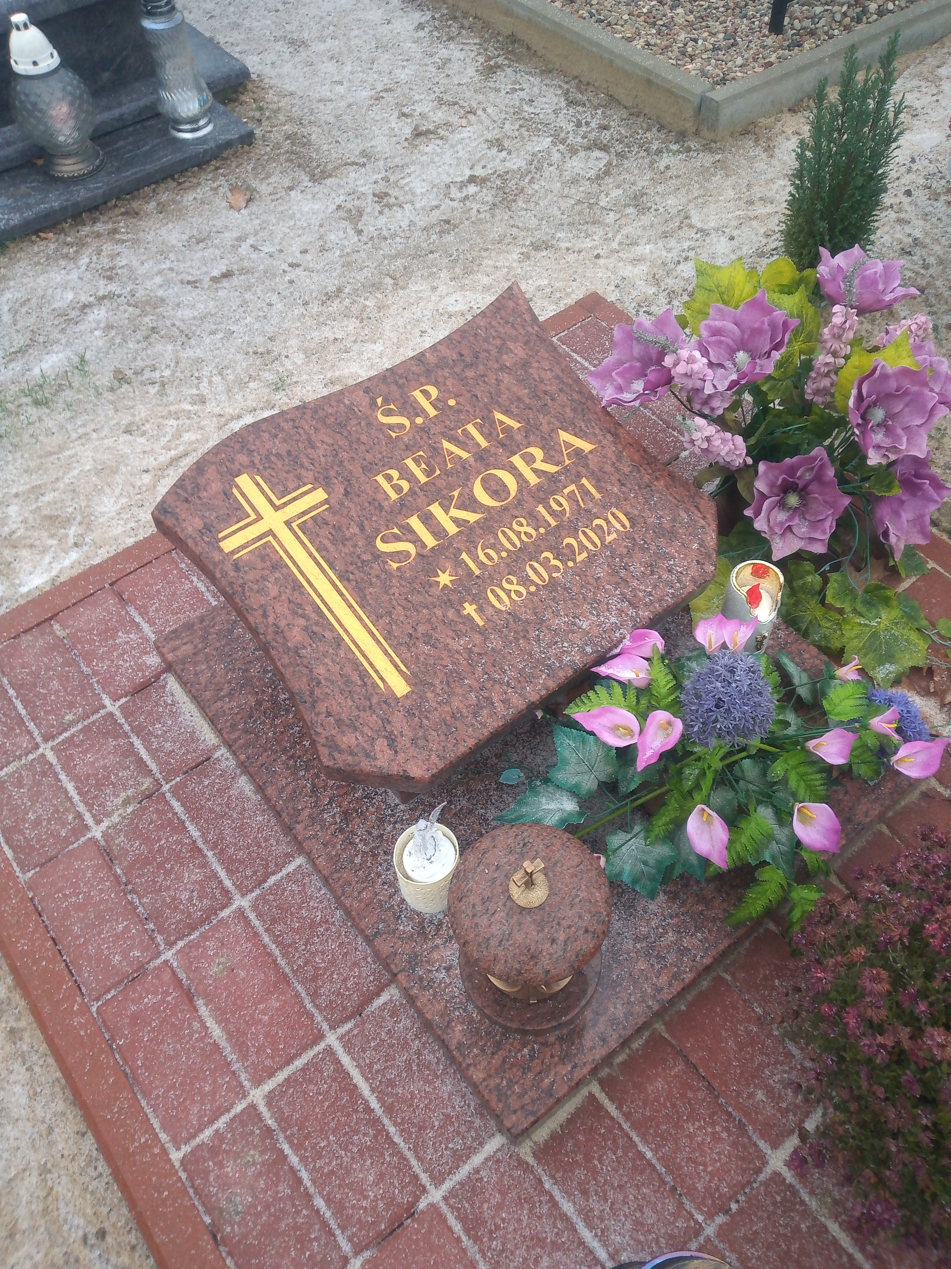 Beata Sikora 1971 Łasin - Grobonet - Wyszukiwarka osób pochowanych