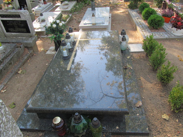 Grób Konrad Taczyński