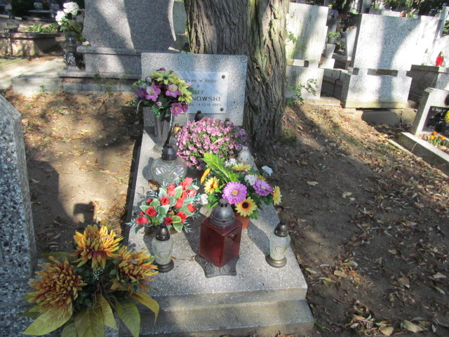 Grób Józef Chojnowski