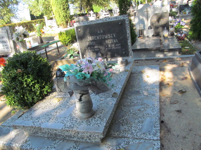 Grób Paweł Jarentowski
